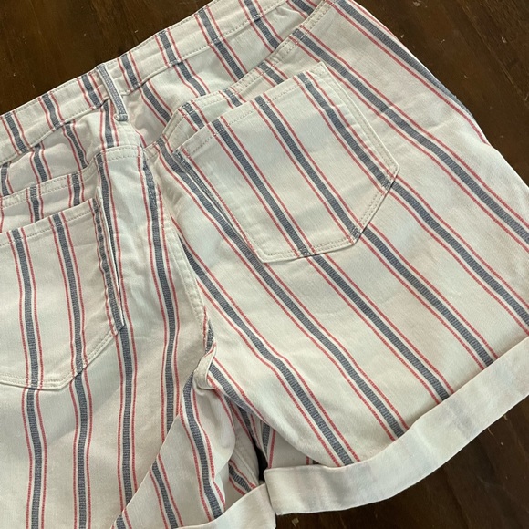 Old Navy Striped Shorts - Picture 9 of 9